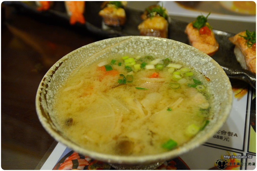 台南夜市美食-台南東區丼飯|有希諾壽司 原吉野壽司 高CP值的日本料理