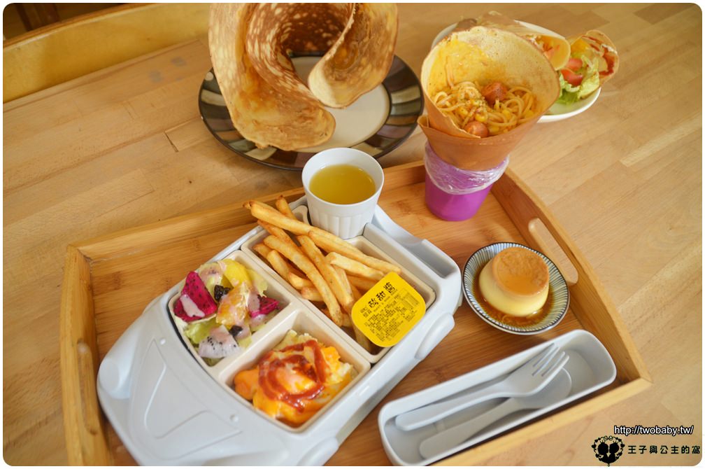 台南東區早午餐|Relax Brunch-輕鬆點 現在還推出輕鬆扭蛋早鳥活動 超大份量早午餐-超推法式薄餅