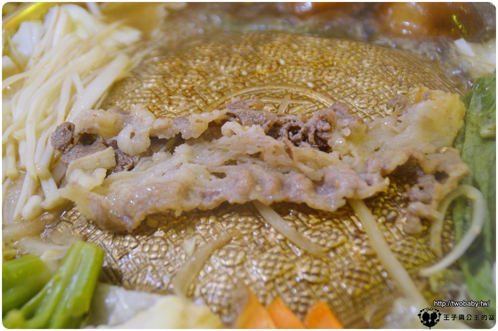 台南韓式料理|台南美食|瑪西達韓式料理 千頌伊最愛韓式炸雞 平價美味還可享用吃到飽小菜