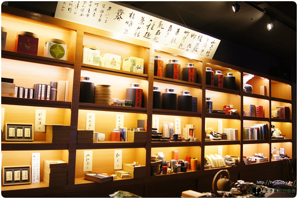 艋舺美食|柳隅茶舍 Liu Yu Tea House 台灣茶::普洱茶專賣 龍山寺可以讓人身心平靜的好地方