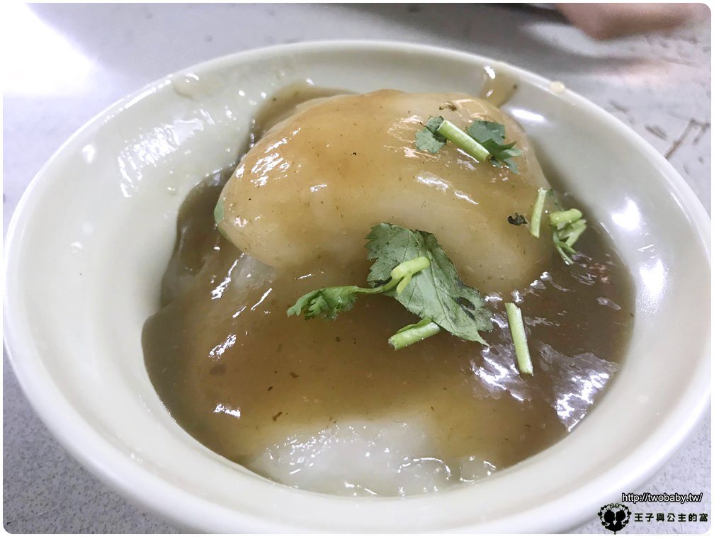 台中中區美食|光復路上古早味蒸肉圓-深夜的銅板美食