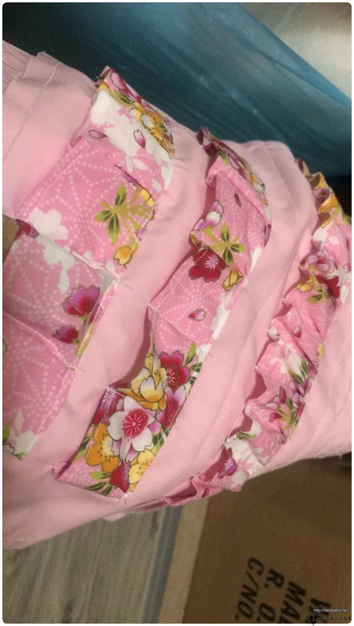 DIY專區|華德福 DIY蠟磚蠟筆袋~粉色客家花布感覺好粉嫩!