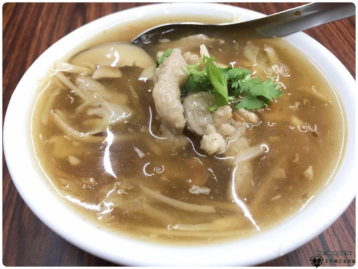 雲林虎尾美食|飄香60年的古早味~阿世香菇肉羹 在地推薦的銅板美食
