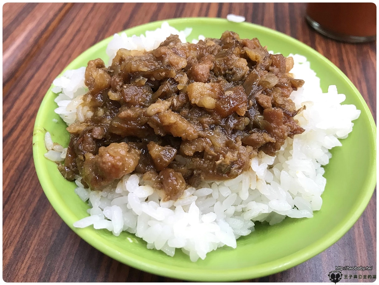 雲林虎尾美食|飄香60年的古早味~阿世香菇肉羹 在地推薦的銅板美食