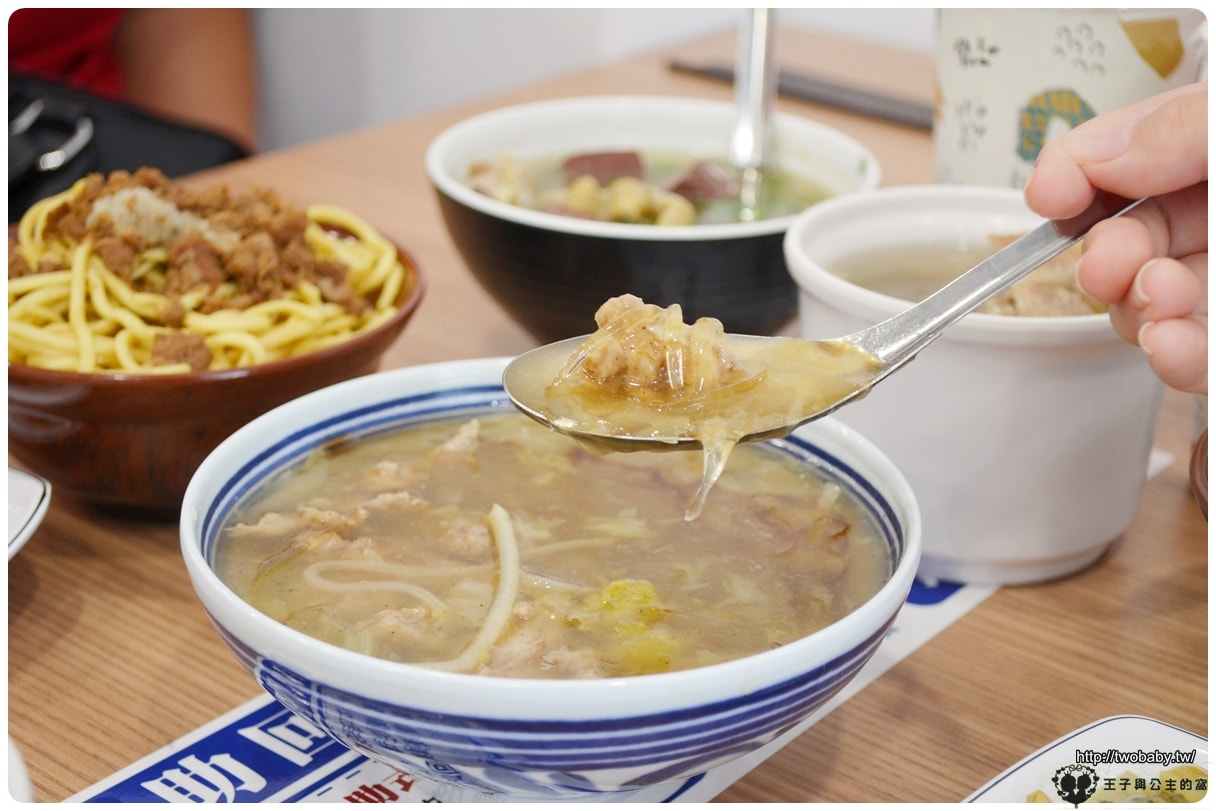 台中太平美食|王爺王肉羹太平店~馬卡龍公園美食/太平中山路美食 平價又美味的高級小吃