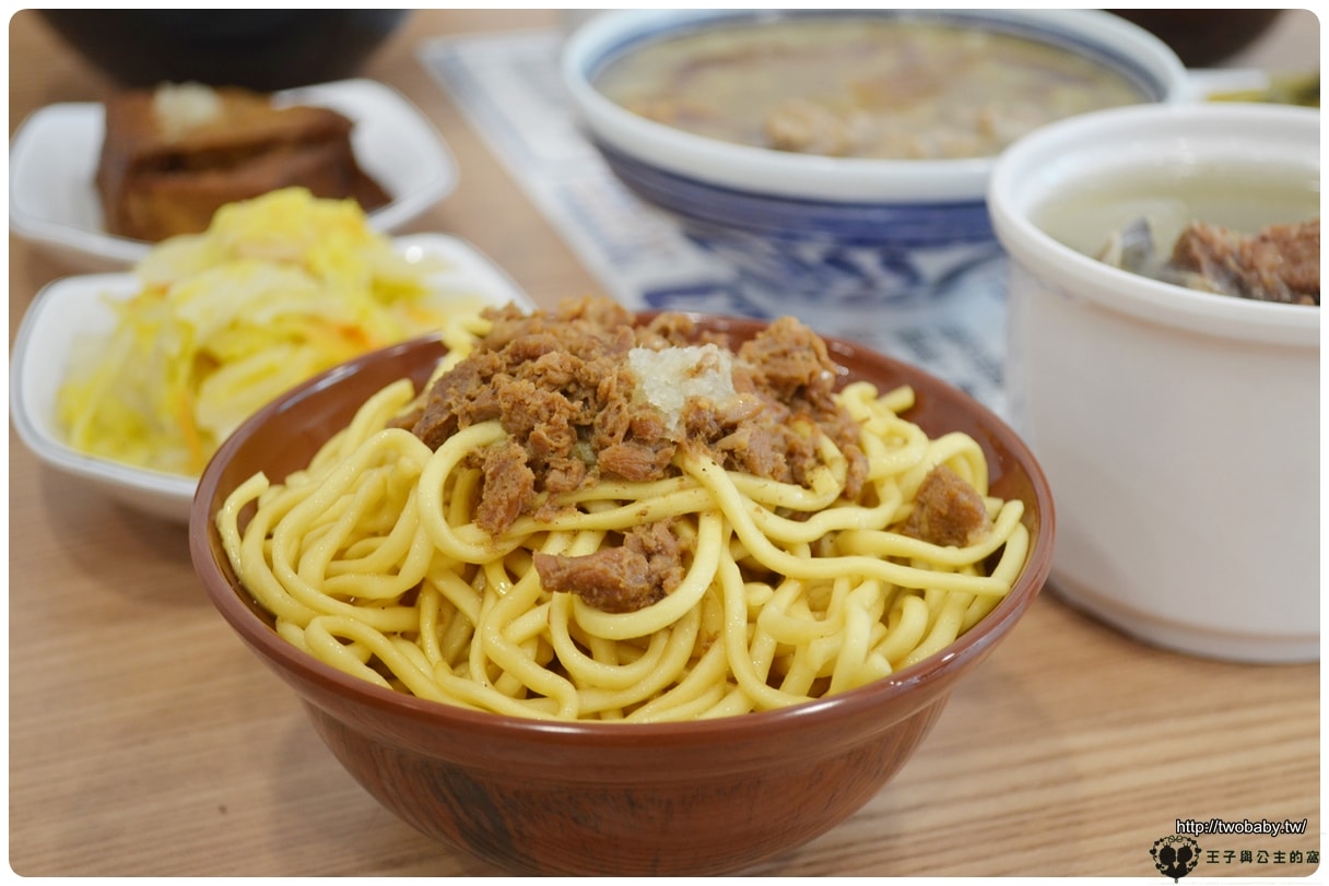 台中太平美食|王爺王肉羹太平店~馬卡龍公園美食/太平中山路美食 平價又美味的高級小吃