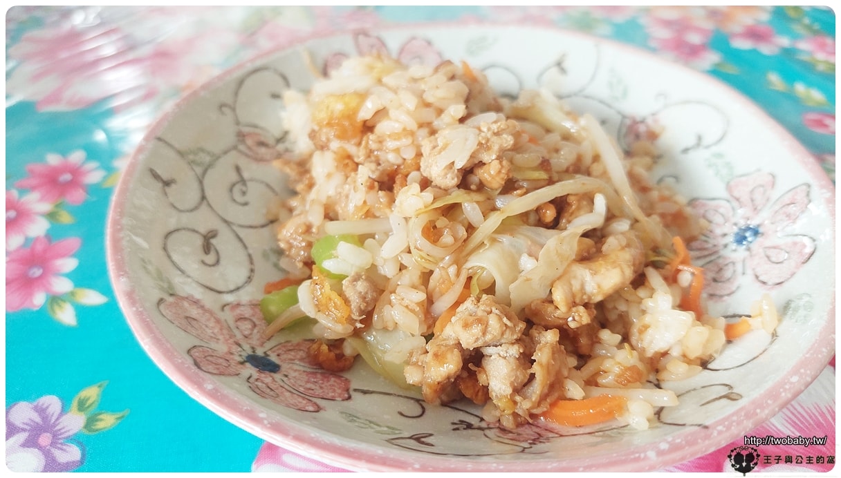 雲林美食|西螺阿美小吃 彩色粿條好吸睛 口味很讚 可惜份量偏小