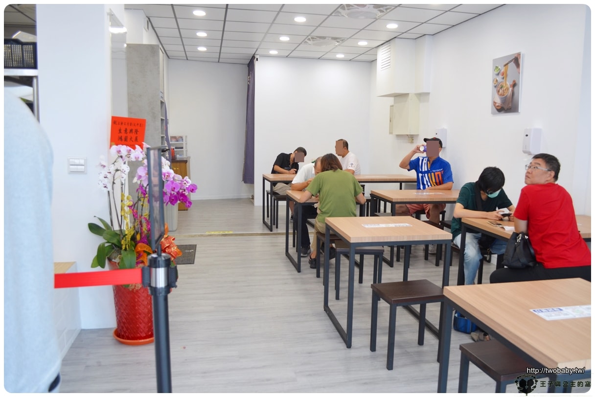 台中太平美食|王爺王肉羹太平店~馬卡龍公園美食/太平中山路美食 平價又美味的高級小吃