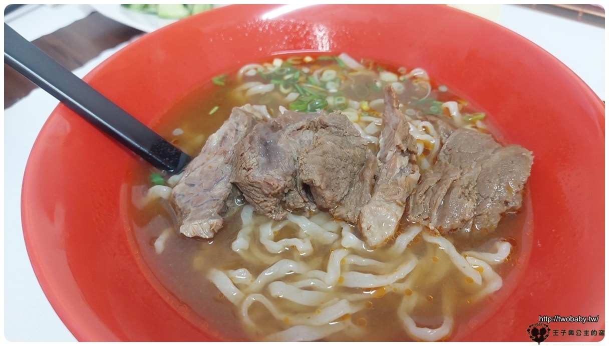 屏東美食|恆春必吃~恆春老街美食|屏東老娘牛肉麵 用料實在~屏東友善餐廳