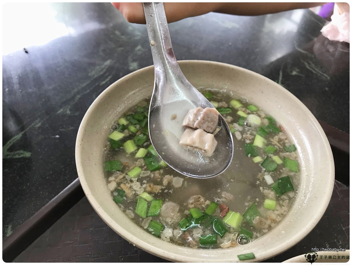 台南麻豆美食|阿蘭碗粿~60年在地好味道 還有附設停車場 古早味銅板美食