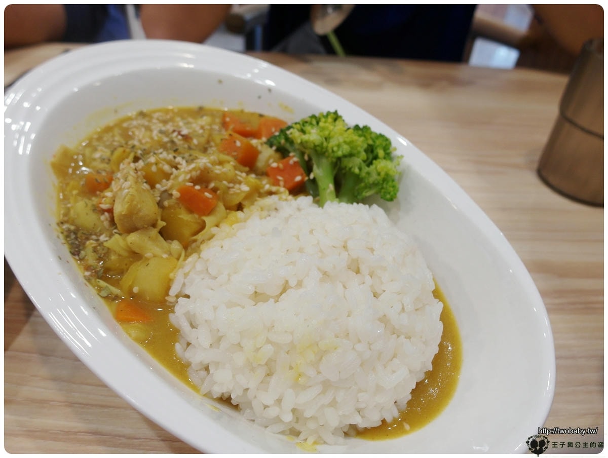 台中美食|慕木食所玉門店|台中餐廳|玉門路平價日式料理 拉麵