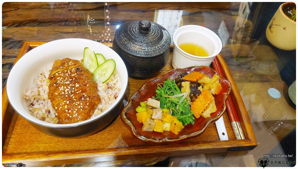 雲林古坑美食|蔬食素食|古坑觀天之道素食草堂 古坑全聯對面 超好停車