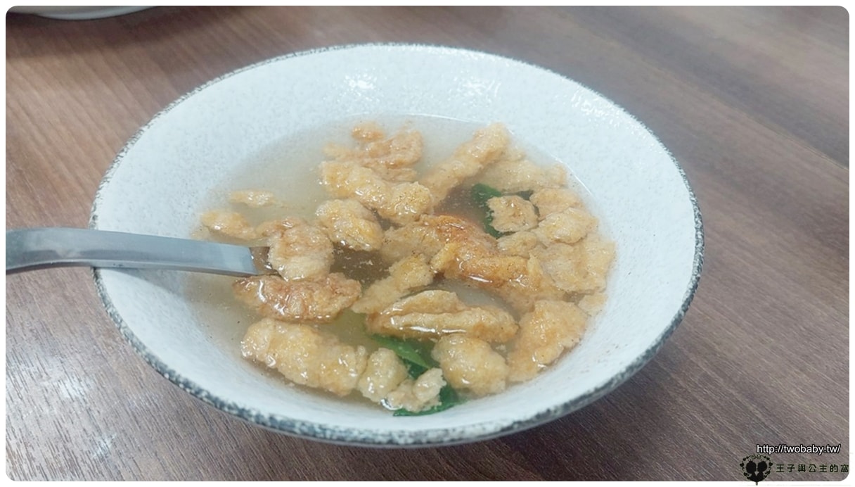 台中美食|台中北區推薦素食|東東素食 進化店 最強配料!香椿醬!!臭豆腐~香! - 第10張圖 台中美食|台中北區推薦素食|東東素食 進化店 最強配料!香椿醬!!臭豆腐~香!