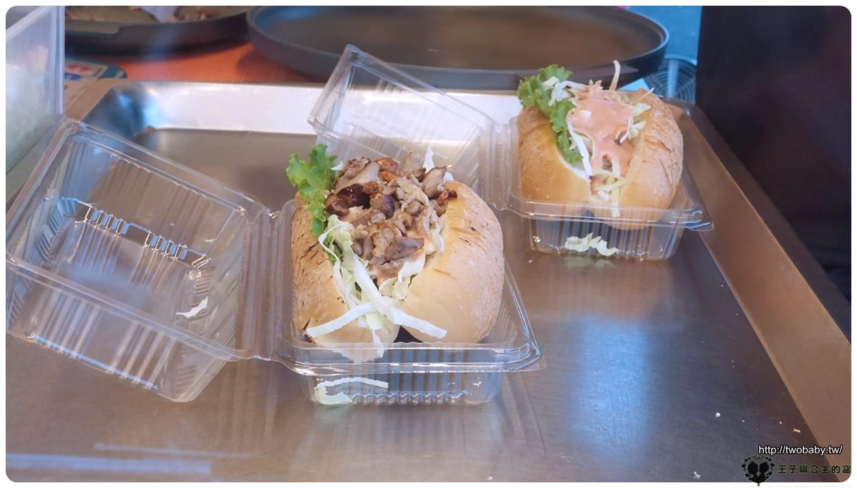 雲林美食|各大夜市 哎鴨味 烤鴨潛艇堡 炙燒烤鴨飯 (大林夜市/斗六夜市/麥寮夜市/虎尾夜市)