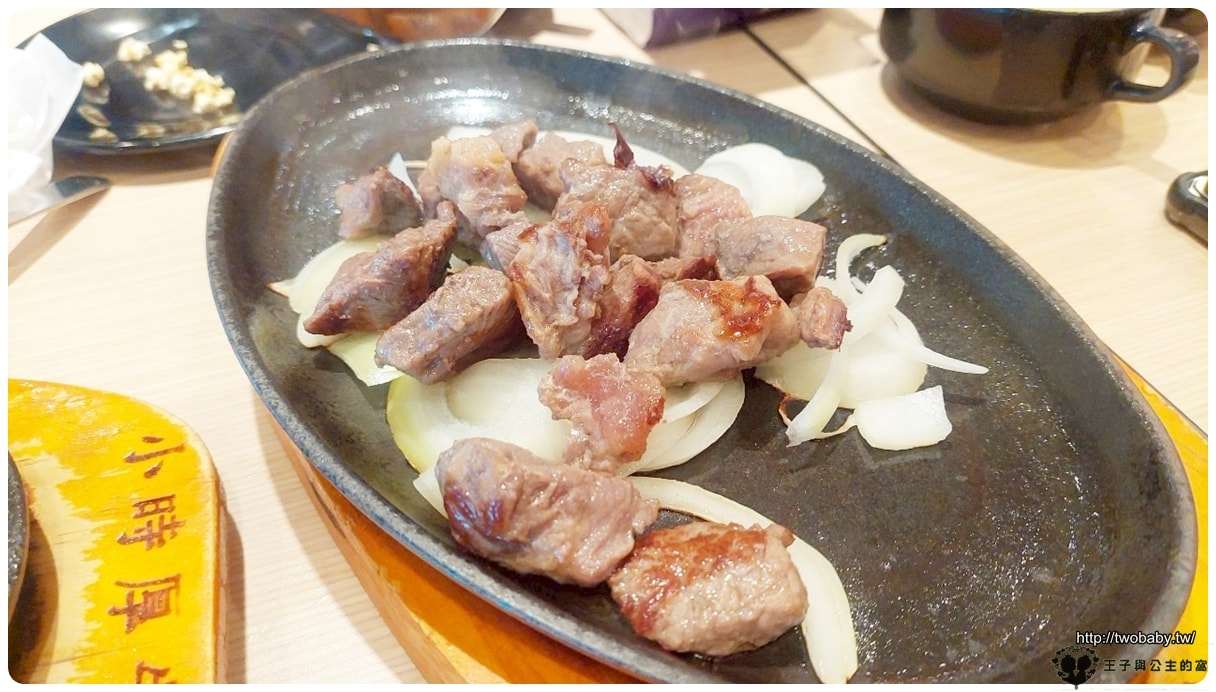 台中美食|沙鹿美食|小時厚牛排/台中沙路台灣大道店~平價牛排 自助吧吃到飽 - 第9張圖 台中美食|沙鹿美食|小時厚牛排/台中沙路台灣大道店~平價牛排 自助吧吃到飽