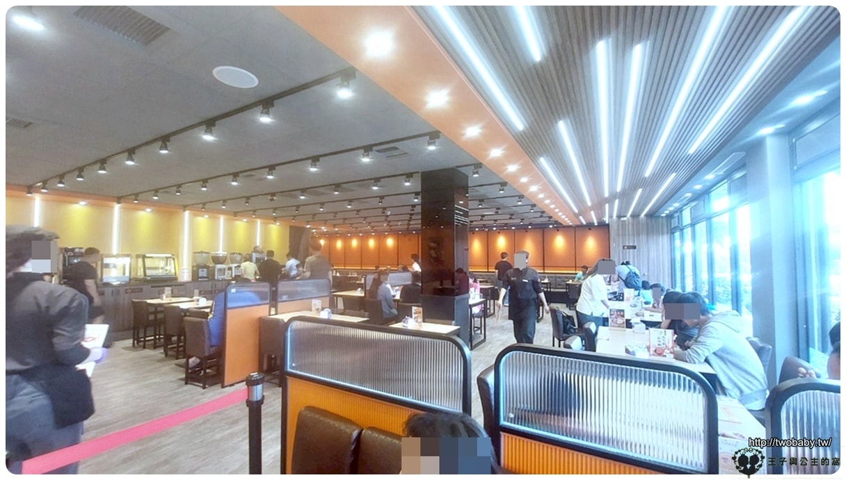 台中美食|沙鹿美食|小時厚牛排/台中沙路台灣大道店~平價牛排 自助吧吃到飽 - 第2張圖 台中美食|沙鹿美食|小時厚牛排/台中沙路台灣大道店~平價牛排 自助吧吃到飽