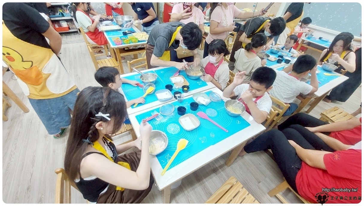 台中親子DIY教室/親子烘焙|ZUU kids恣遊教育-中秋節限定主題~中秋月餅/蛋黃酥/鳳梨酥 - 第5張圖 台中親子DIY教室/親子烘焙|ZUU kids恣遊教育-中秋節限定主題~中秋月餅/蛋黃酥/鳳梨酥