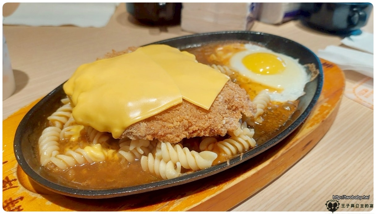 台中美食|沙鹿美食|小時厚牛排/台中沙路台灣大道店~平價牛排 自助吧吃到飽 - 第8張圖 台中美食|沙鹿美食|小時厚牛排/台中沙路台灣大道店~平價牛排 自助吧吃到飽