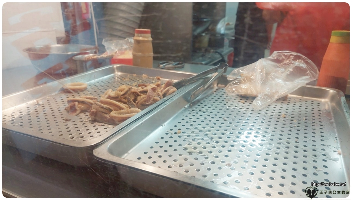 台中潭子美食|潭子香香炸螃蟹~潭子區有名的炸螃蟹 蟹肉,蟹腳,喜相逢,小卷<已歇業> - 第2張圖 台中潭子美食|潭子香香炸螃蟹~潭子區有名的炸螃蟹 蟹肉,蟹腳,喜相逢,小卷