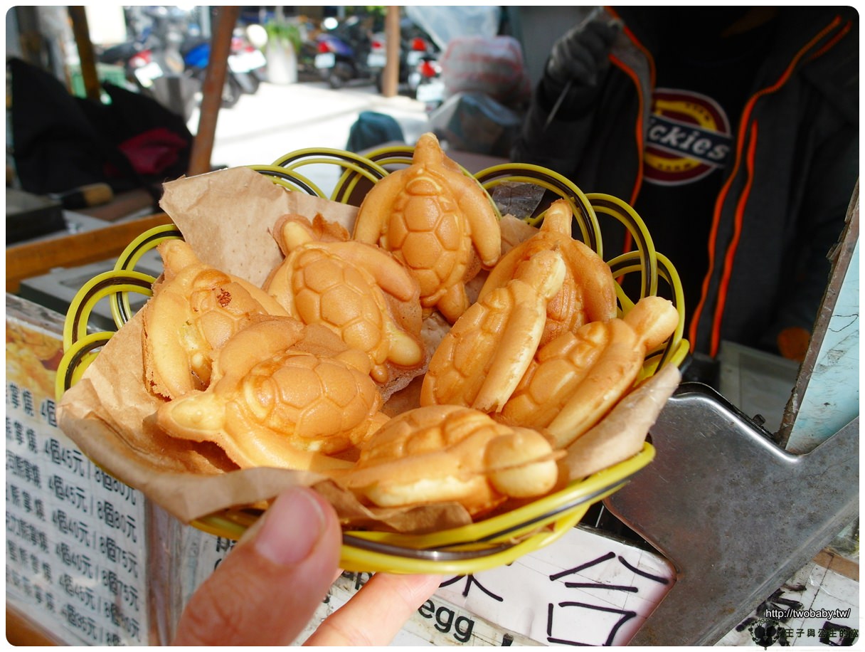 小琉球美食|小琉球老街 市場海龜燒雞蛋糕