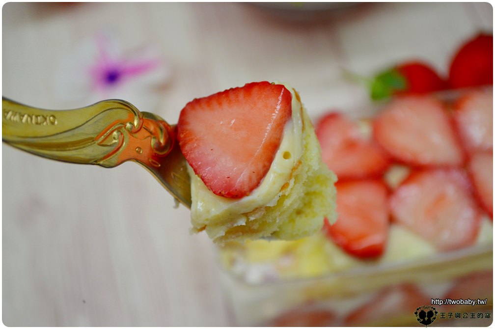 宅配美食-桃園下午茶|小初心法式甜點 草莓小巴、可可草莓小巴、草莓大福